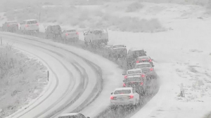 Mỹ: Bão tuyết, 100.000 nhà không có điện